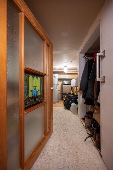 More Photos Of 1324 Commercial, Bellingham General Retail For Sale