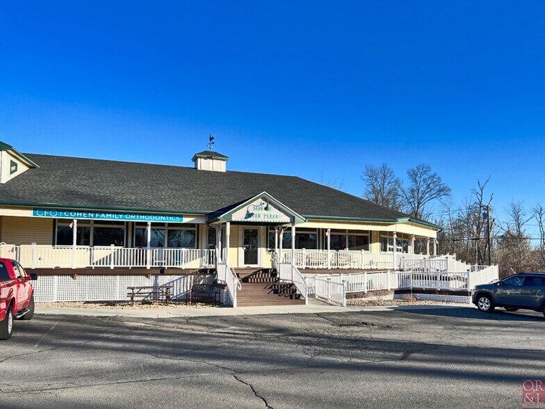 More Photos Of 37-45 Mill St, Berlin Freestanding For Lease