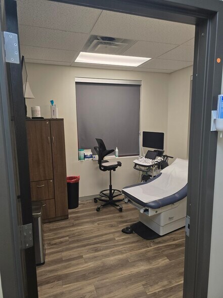 More Photos Of 2098 Teron Trace, Dacula Office For Sale