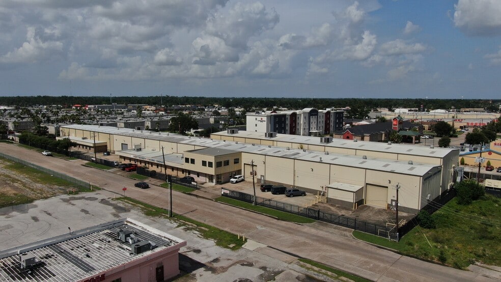 Primary Photo Of 1005 Mae Dr, Houston Warehouse For Sale