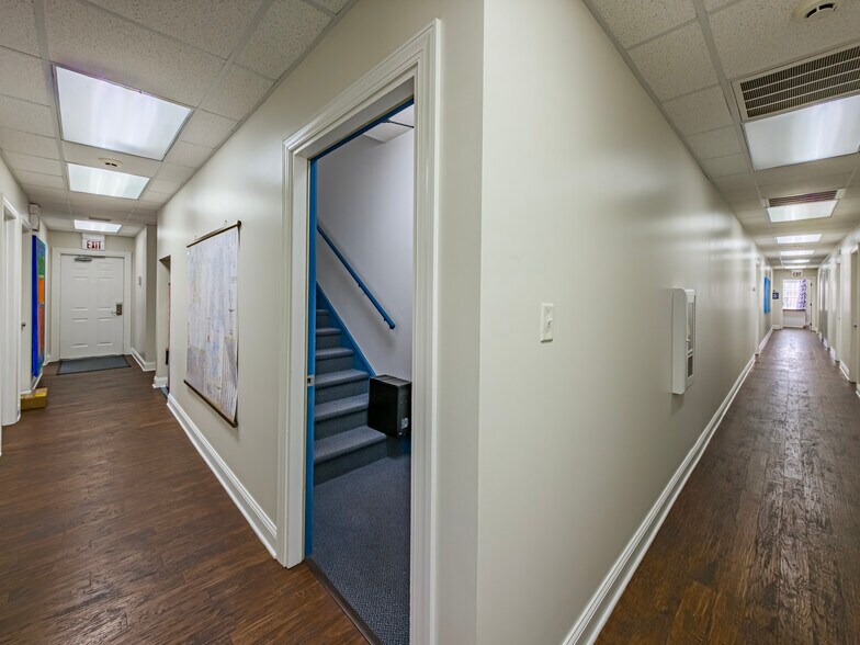 More Photos Of 1108 Gornto Rd, Valdosta Office For Sale