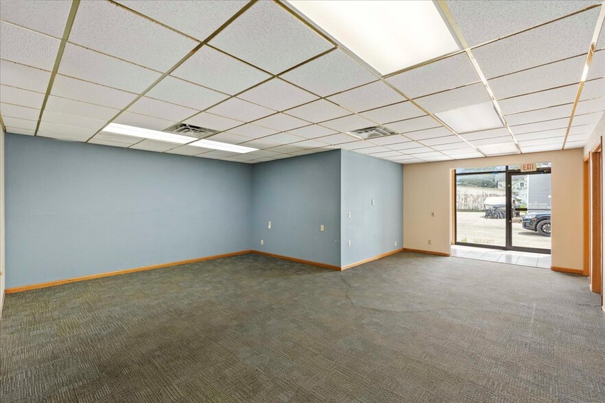 More Photos Of 200 & 204 W Main St, Waunakee Storefront Retail Residential For Sale