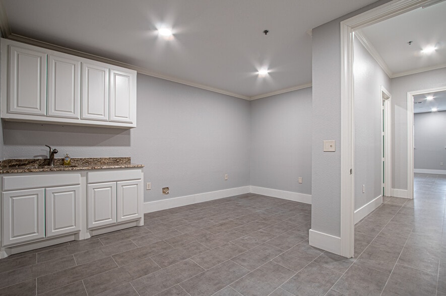 More Photos Of 2250 Pool Rd, Grapevine Office Residential For Sale