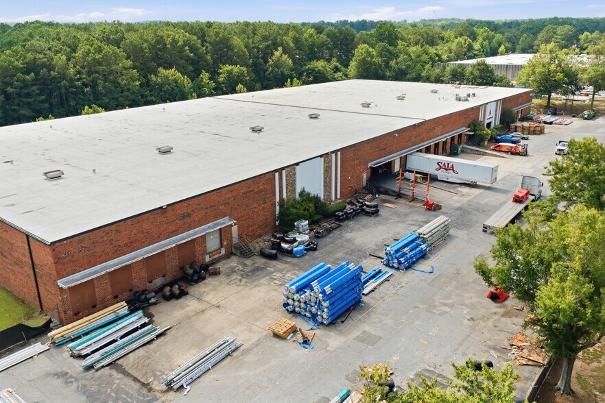 More Photos Of 6040 Lagrange Blvd SW, Atlanta Distribution For Lease