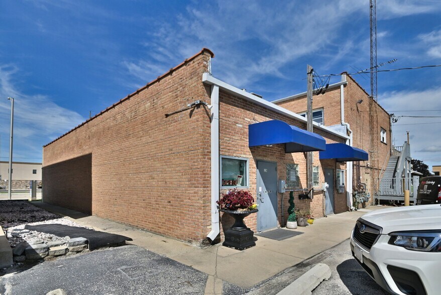 More Photos Of 329 N Addison Rd, Addison Storefront For Sale