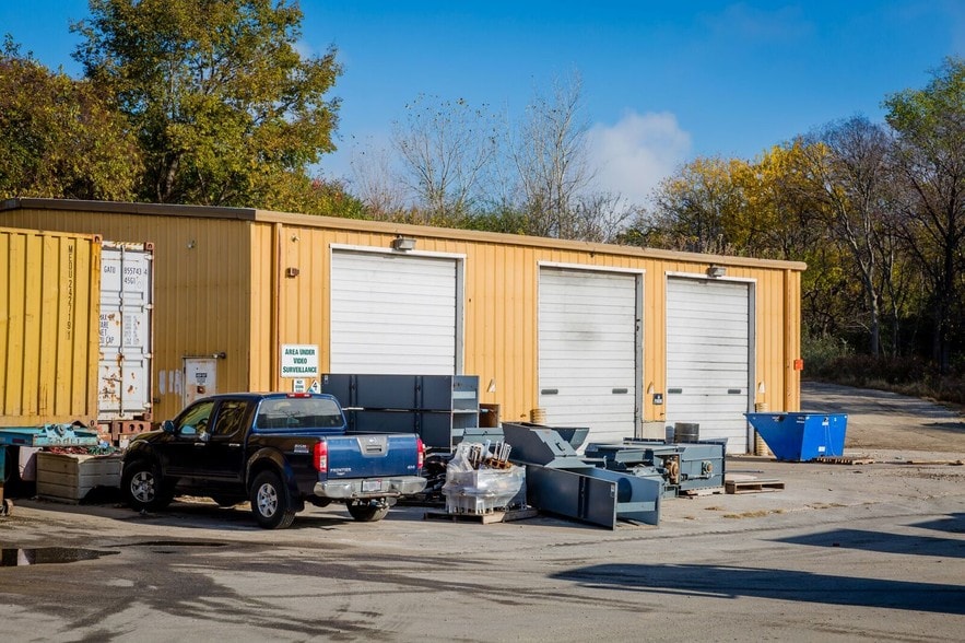 Primary Photo Of 23551 W Bluff Rd, Channahon Truck Terminal For Lease