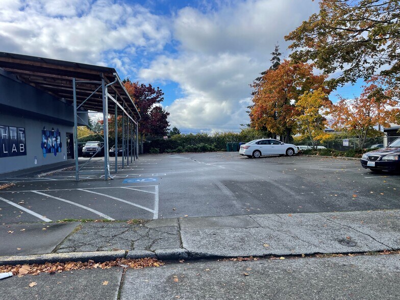 More Photos Of 6335 35th Ave SW, Seattle Office For Sale