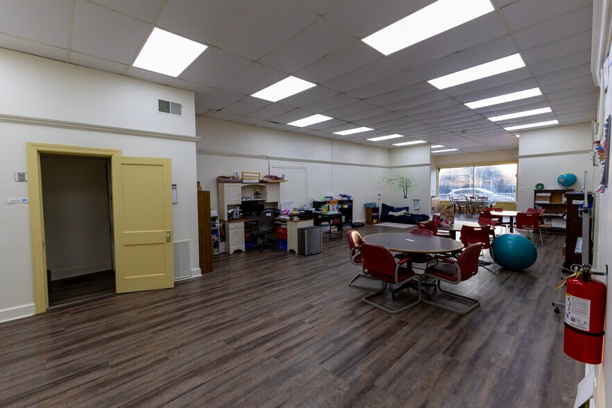 More Photos Of 118-120 N Main St, Hebron General Retail For Sale