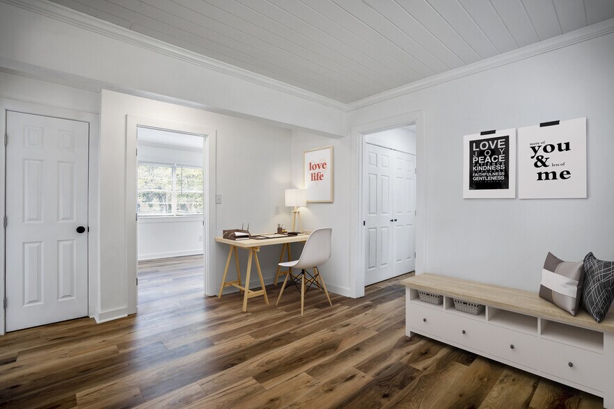 More Photos Of 907 E 27th St, Bryan Apartments For Sale