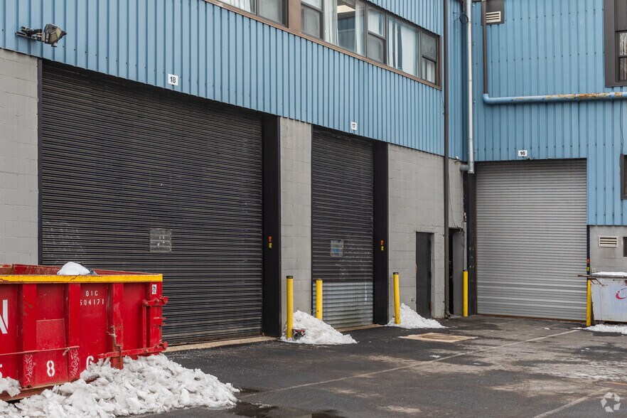 More Photos Of 34-02 Laurel Hill Blvd, Maspeth Warehouse For Lease