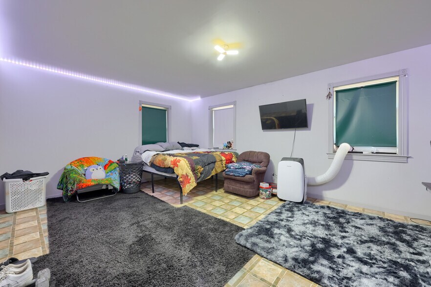 More Photos Of 197 Pencroft Dr N, Holtwood Industrial For Sale