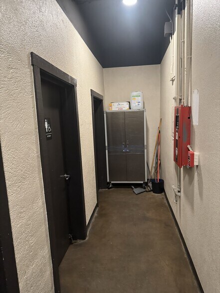 More Photos Of 425 Gentry Way, Reno Office For Lease