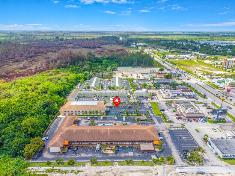 More Photos Of 333 SE 1st Ave, Florida City Hotel For Sale