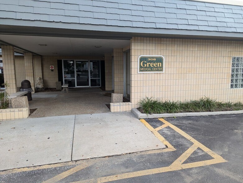 More Photos Of 306 10th St, Haines City Medical For Lease