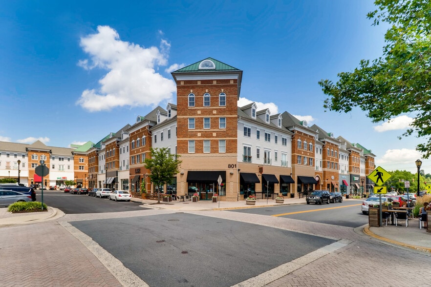 More Photos Of 402 King Farm Blvd, Rockville Unknown For Lease