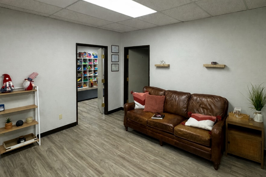 More Photos Of 2921 Lackland Rd, Fort Worth Medical For Lease