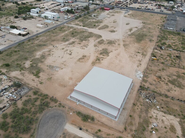 More Photos Of 6015 Andrews Hwy, Odessa Light Distribution For Sale