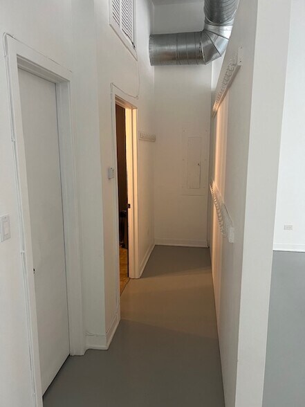 More Photos Of 1659 W Chicago Ave, Chicago Apartments For Lease