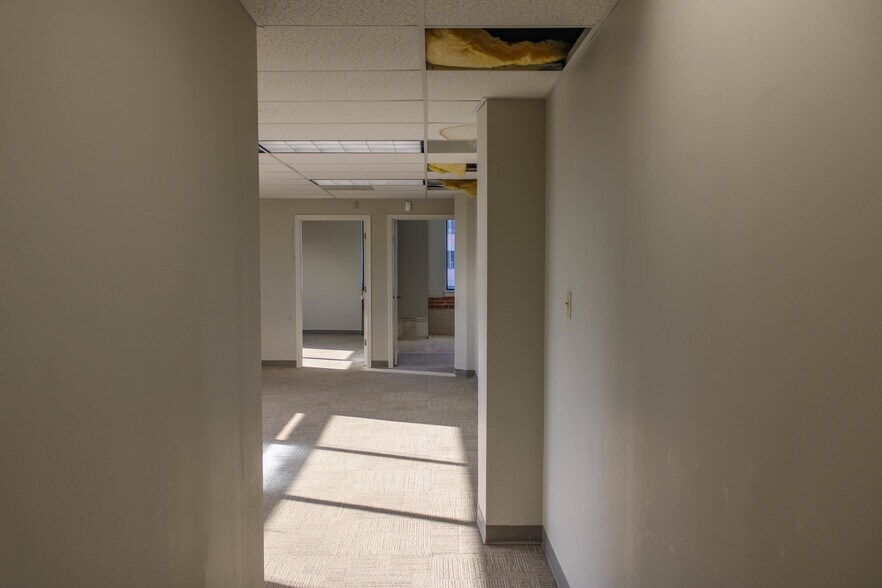 More Photos Of 201 E Markham St, Little Rock Office For Lease