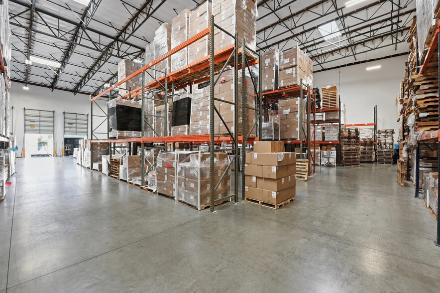 More Photos Of 8854 Cypress Ct, San Diego Warehouse For Sale