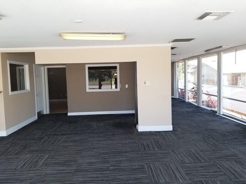 More Photos Of 746 N Mountain Ave, Ontario Restaurant For Lease