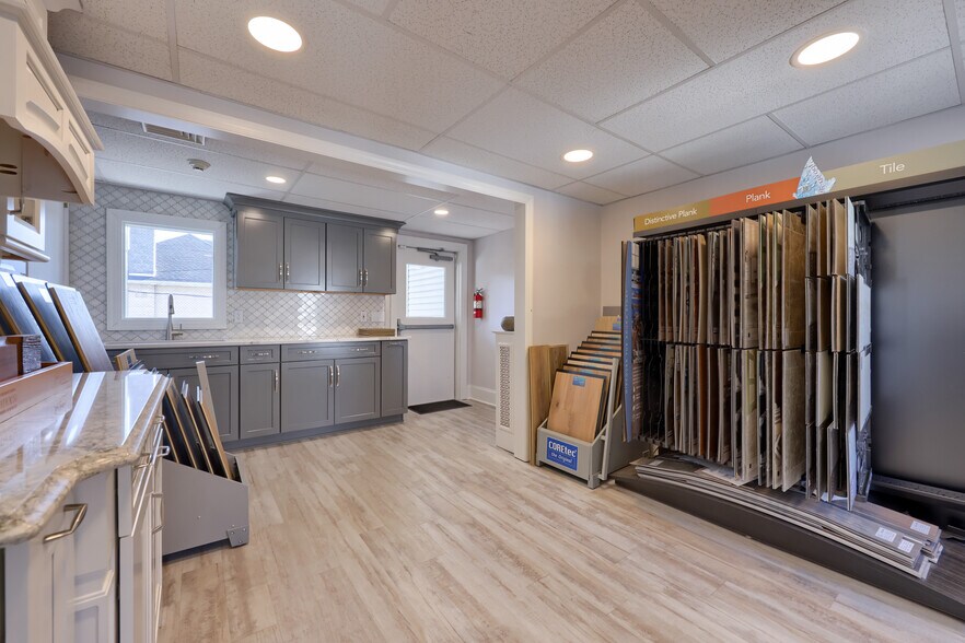 More Photos Of 2603 Lititz Pike, Lancaster General Retail For Sale