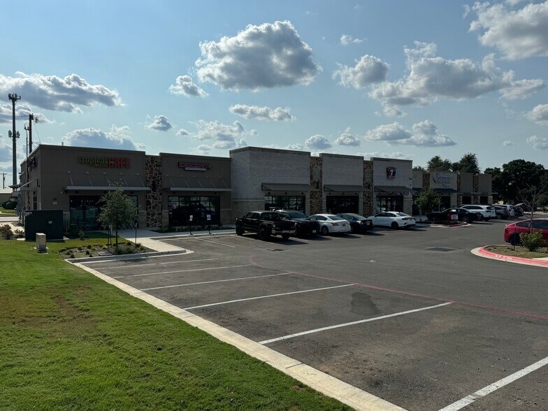 More Photos Of 2980 Joe Dimaggio Blvd, Round Rock Unknown For Lease
