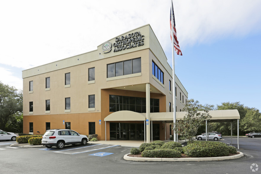 Primary Photo Of 435 Commercial Ct, Venice Medical For Lease