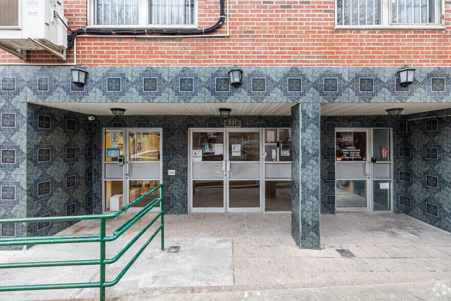 More Photos Of 531 52nd St, Brooklyn Apartments For Sale
