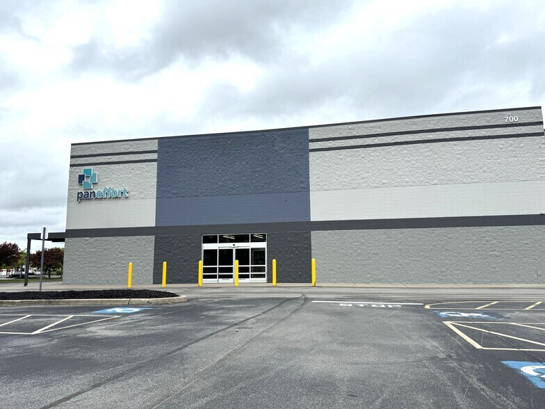 More Photos Of 700 Elm Ridge Center, Rochester Industrial For Sale