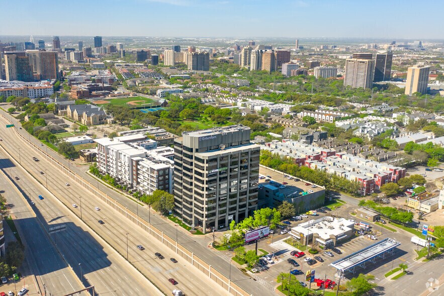 More Photos Of 4131 N Central Expy, Dallas Office For Lease