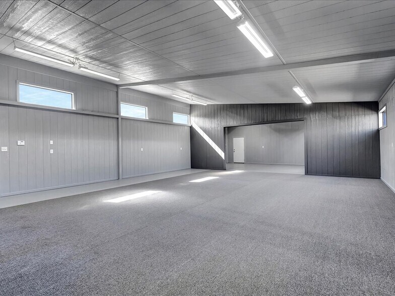 More Photos Of 9778 N US Highway 59, Nacogdoches Research And Development For Sale