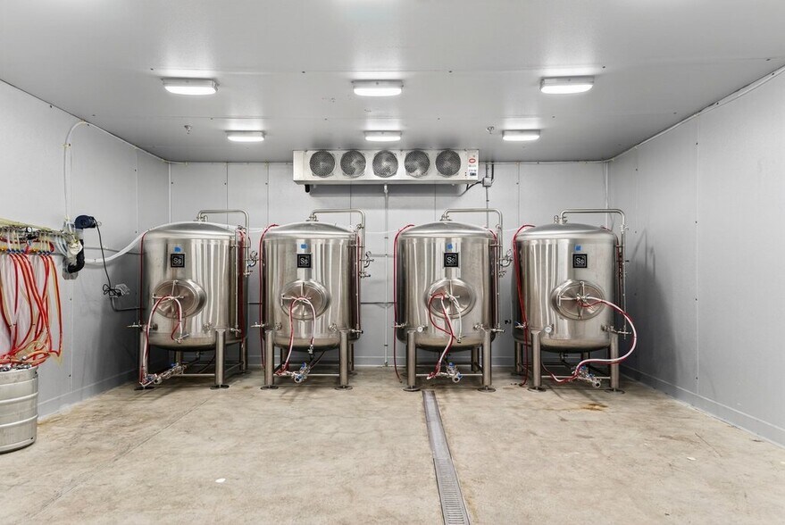 More Photos Of 625 Main St, Watsonville Freestanding For Sale