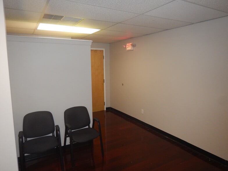 More Photos Of 200 Centerville Rd, Warwick Office Residential For Lease