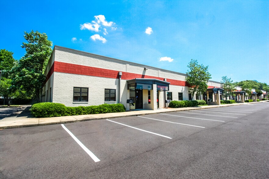 More Photos Of 2725 Kirby Rd, Memphis Office For Lease