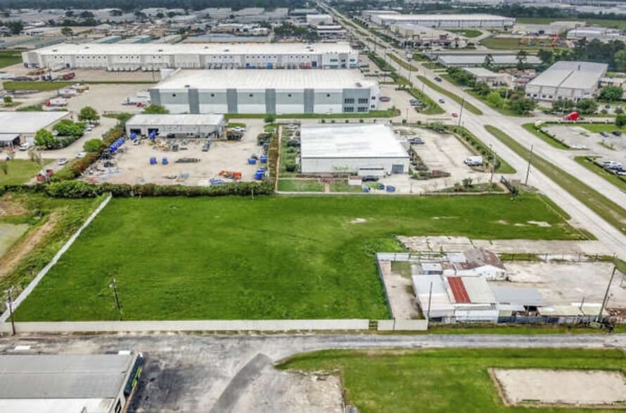 More Photos Of 12350 Cutten Rd, Houston Land For Sale