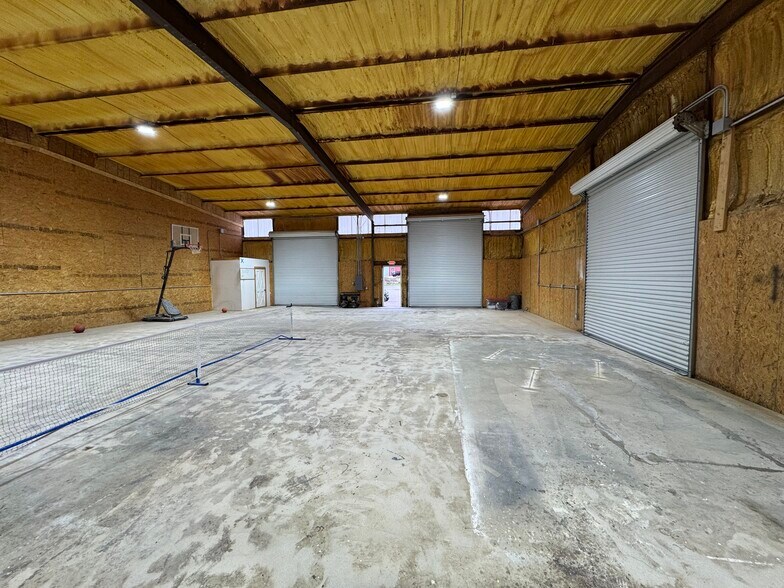 More Photos Of 1851 County Road 280, Leander Warehouse For Lease