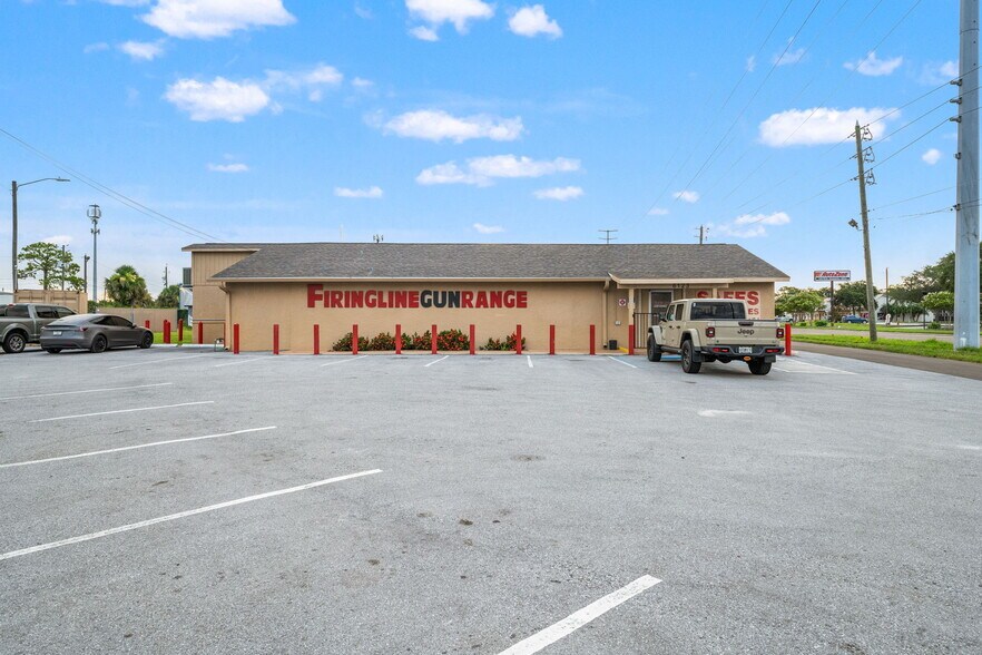 More Photos Of 6123 Ridge Rd, Port Richey Freestanding For Sale