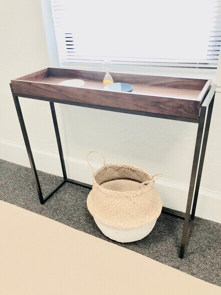 More Photos Of 19 W Putnam Ave, Greenwich Office For Lease