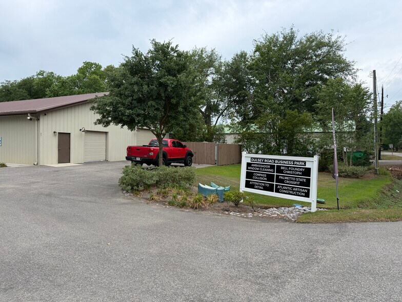 More Photos Of 1951 Dulsey Rd, Charleston Light Distribution For Lease