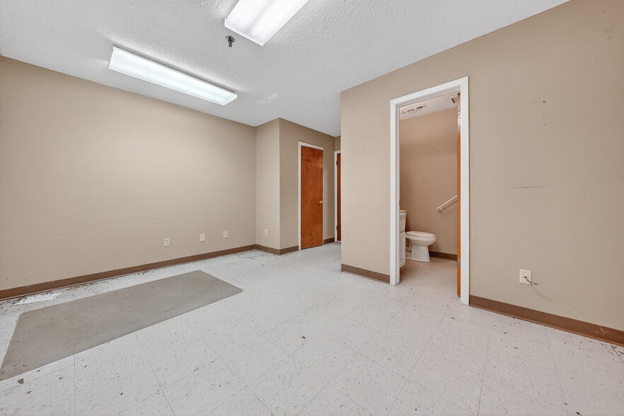 More Photos Of 1324-1325 Highway 195, Jasper Assisted Living For Sale