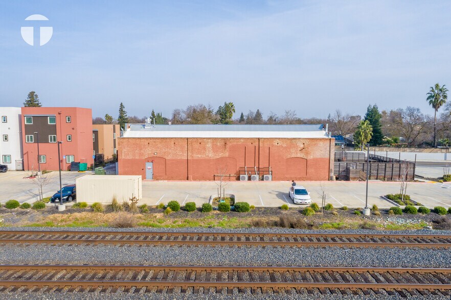 More Photos Of 9700 Railroad St, Elk Grove Restaurant For Lease