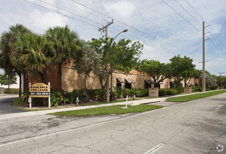 Primary Photo Of 3595 N Dixie Hwy, Boca Raton Unknown For Lease