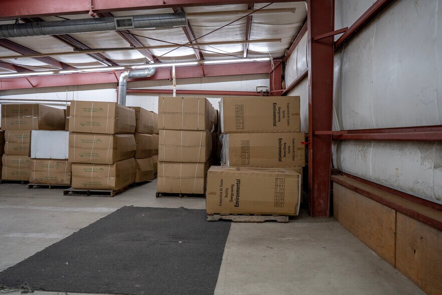 More Photos Of 4925 Avenue H, Rosenberg Warehouse For Lease