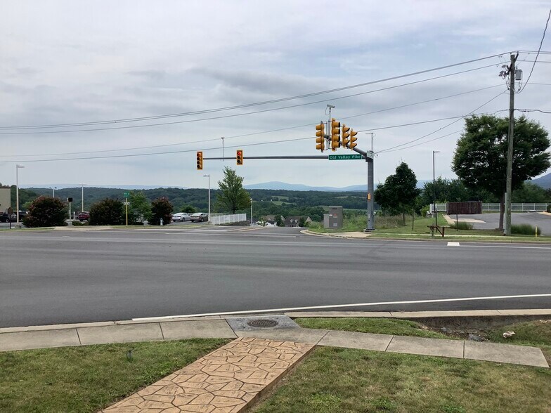 More Photos Of 33859 Old Valley Pike, Strasburg Office For Sale