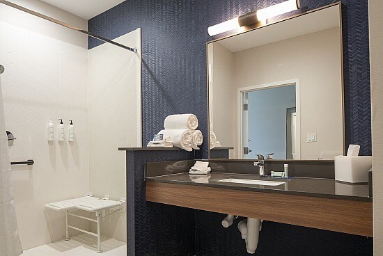 More Photos Of 6557 S Interstate 35 E, Corinth Hotel For Sale