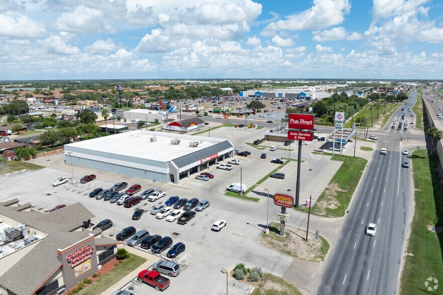 More Photos Of 212 W Expressway 83, Weslaco Auto Repair For Lease