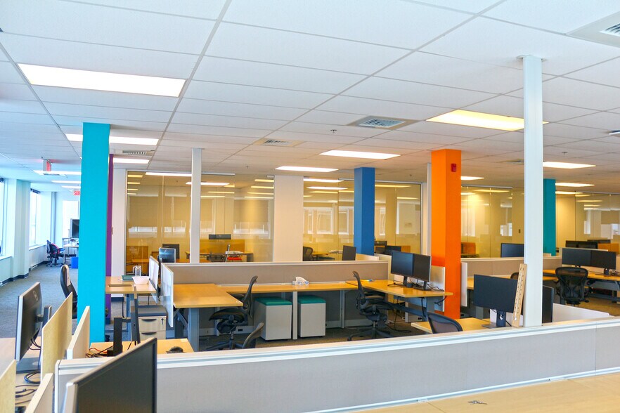 More Photos Of 72 Rue Laval, Gatineau Office For Lease