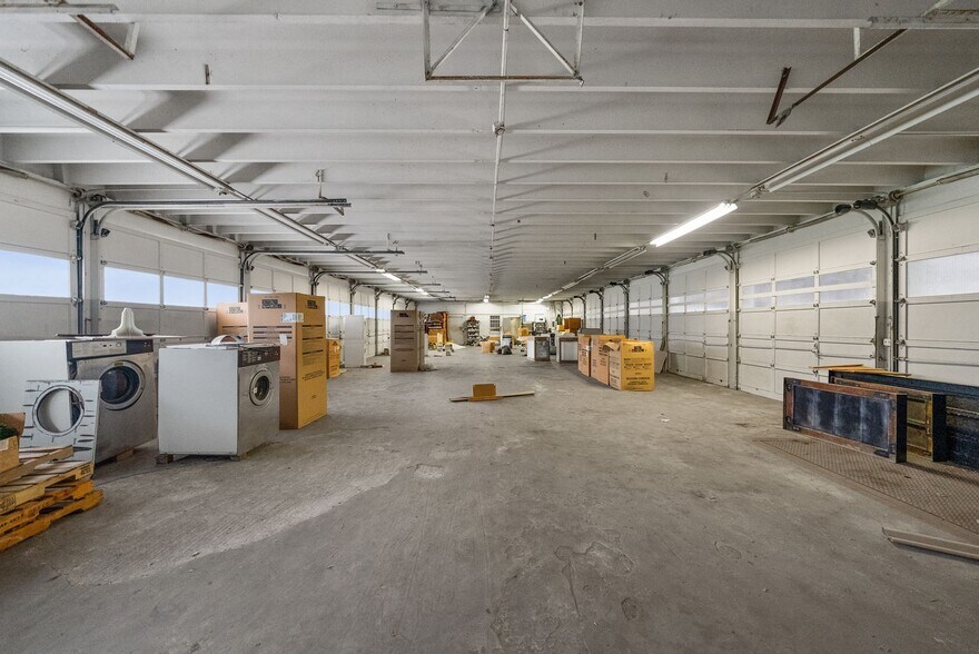 More Photos Of 4475 28th St N, Saint Petersburg Industrial For Sale
