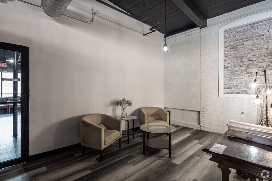 More Photos Of 62 Washington St, Middletown Office For Lease